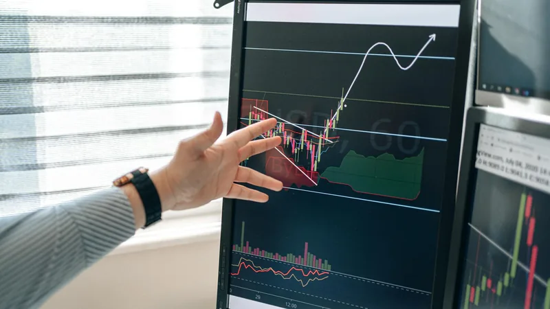 Fintech investment dashboard with charts